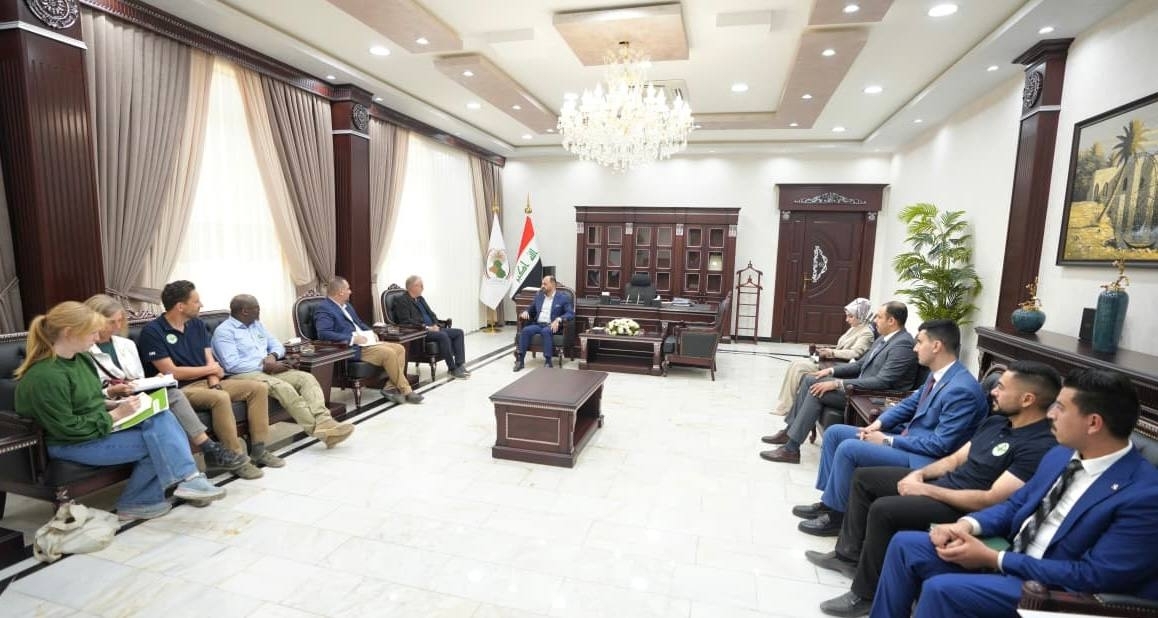 محافظ الأنبار يبحث مع منظمة نرويجية برامجها وأنشطتها في المحافظة